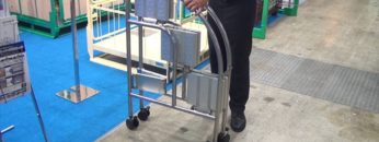 [国際物流総合展 2016] セルフブレーキキャスター付き折り畳み式脚立「MT STEP D」 – 花岡産業株式会社