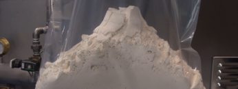 [国際粉体工業展東京 2016] 自動計量オーガ充填機「WA75-AFM」 – 株式会社セイシン企業 / 株式会社フクチ産業