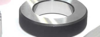 [JIMTOF 2016] CNC内面研削盤「STG-6N」 – セイコーインスツル株式会社