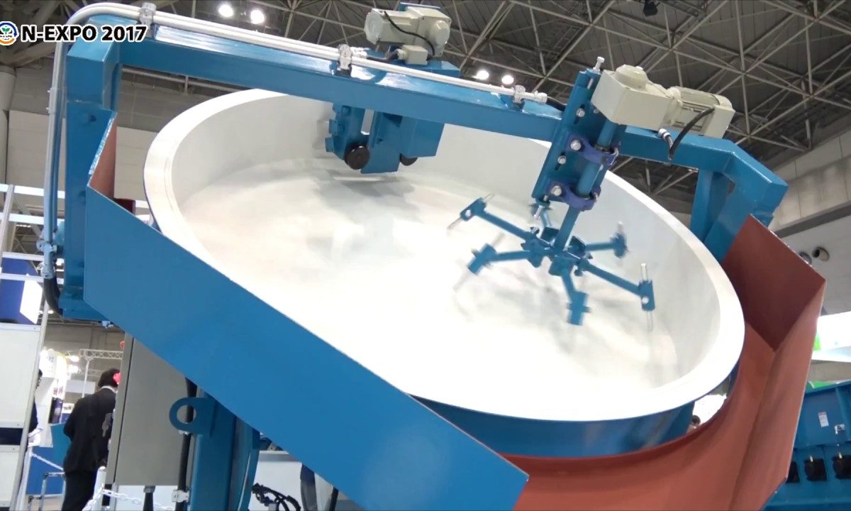 [2017 NEW環境展] 自動クリーニング機構搭載「パン型造粒機」 – 太洋マシナリー株式会社