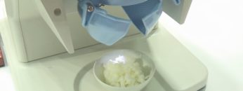 [HCJ 2018] シャリ弁ロボ GST-HMA – 鈴茂器工株式会社