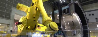 [JIMTOF2018 第29回日本国際工作機械見本市] 大ロボット「M-2000iA」 – ファナック株式会社